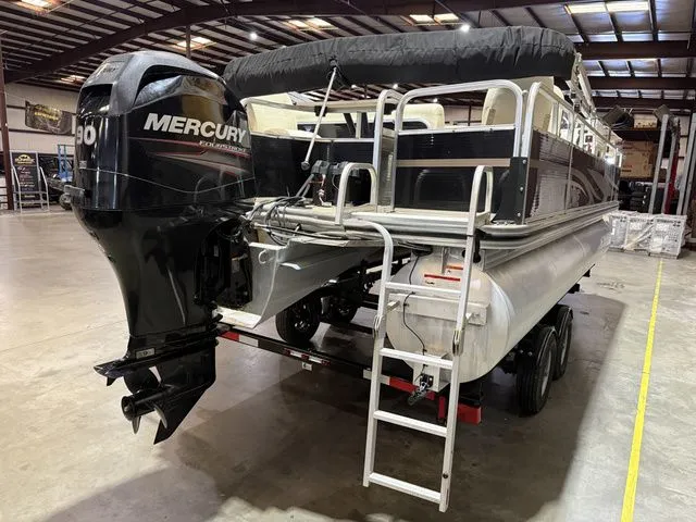 Slide: The Image of Lowe FS214 W/Mercury 90 2013 - 4