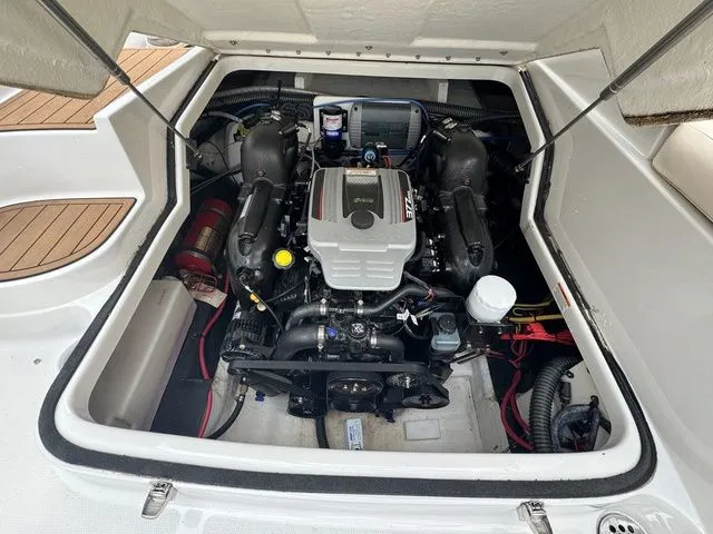 Slide: The Image of Crownline Boats 285 SS 2013 - 8