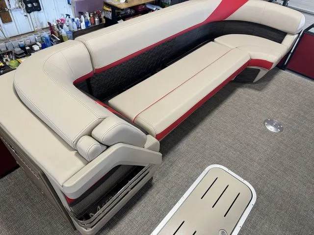 Slide: The Image of Bennington M L-Bench 26 ML 2026 - 6