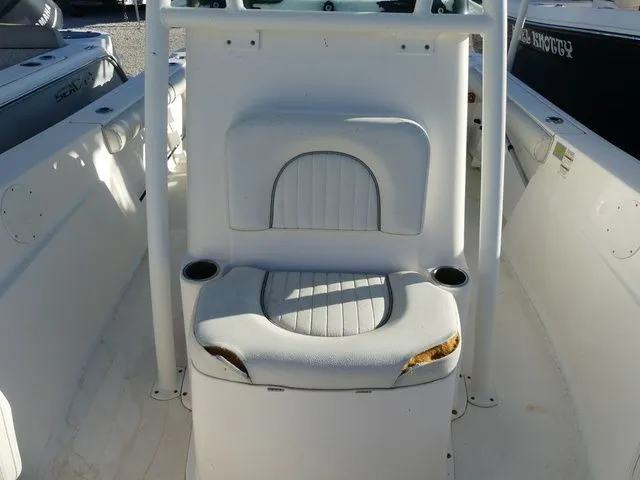 Slide: The Image of Minn Kota motor on Sea Born LX22 Center Console boat, 2019 model. - 17