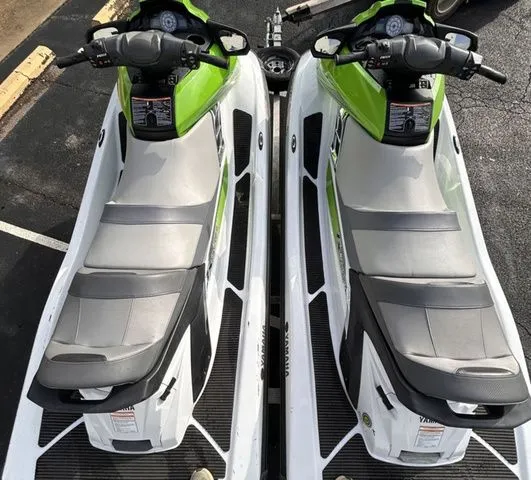 Slide: The Image of Yamaha FX Cruiser HO 2016 - 10