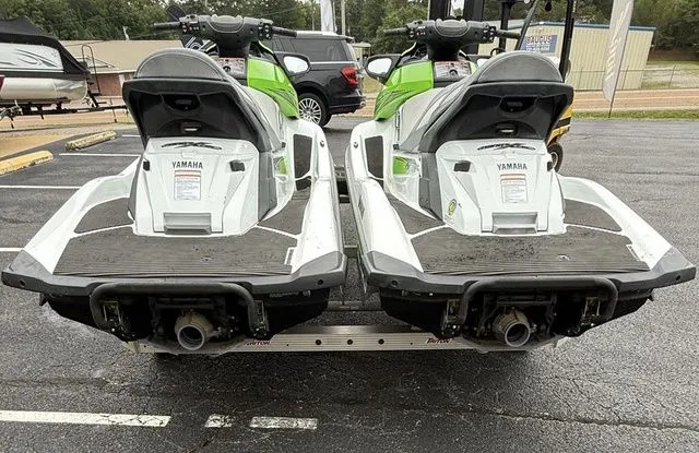 Slide: The Image of Yamaha FX Cruiser HO 2016 - 3