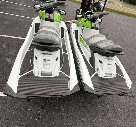 Slide: The Image of Yamaha FX Cruiser HO 2016 - 6