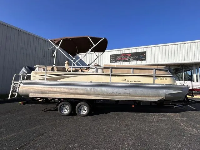 The Image of Bennington 2575QXi 2008 - 1