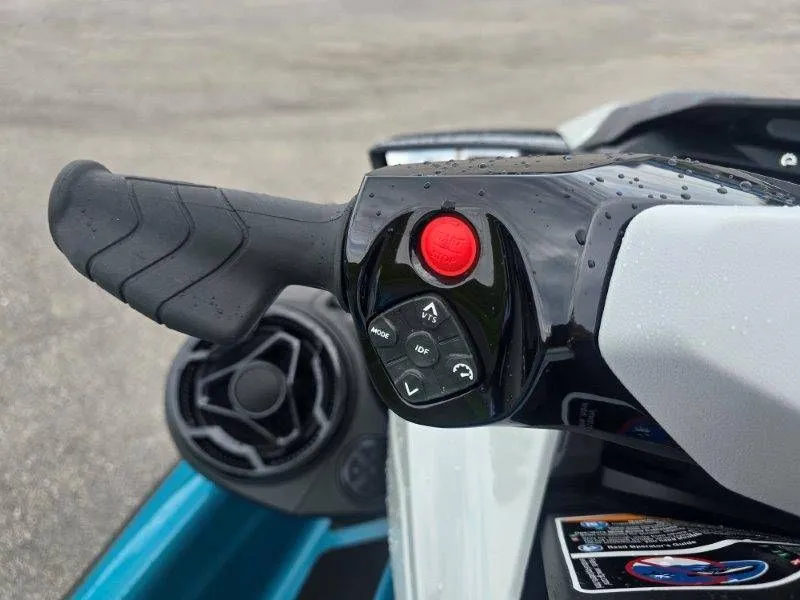 Slide: The Image of Sea-Doo GTI E 130 w/ Sound 2026 - 16