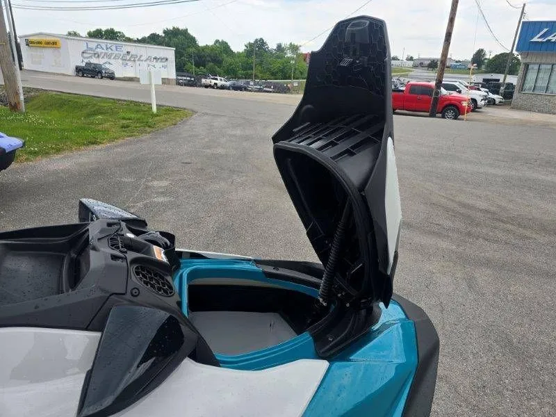 Slide: The Image of Sea-Doo GTI E 130 w/ Sound 2026 - 26