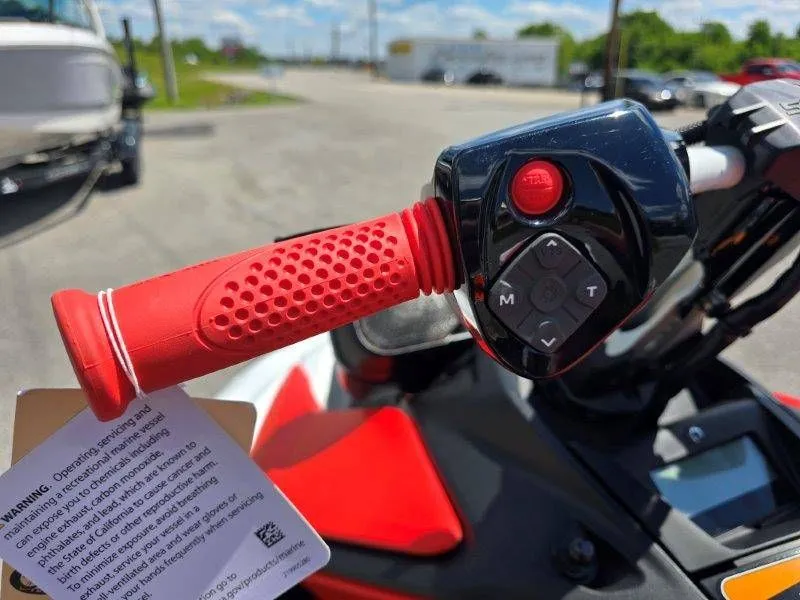 Slide: The Image of Sea-Doo Spark Trixx 2026 - 36