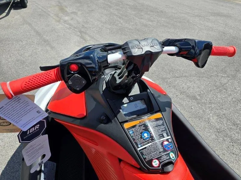 Slide: The Image of Sea-Doo Spark Trixx 2026 - 38