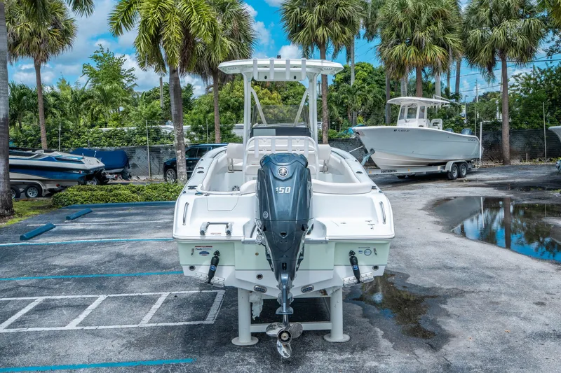 Slide: The Image of Sea Hunt Ultra 219 2026 - 3