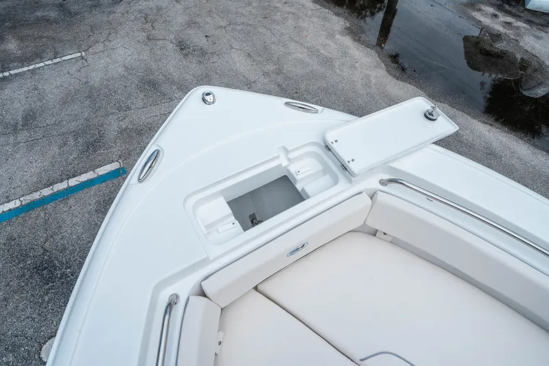 Slide: The Image of Sea Hunt Ultra 219 2026 - 21