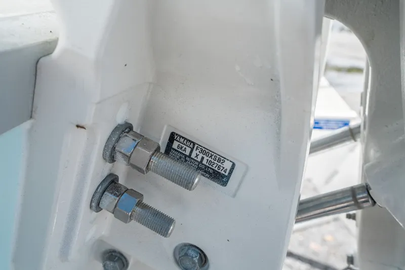 Slide: The Image of Sea Hunt Ultra 245 SE 2026 - 25