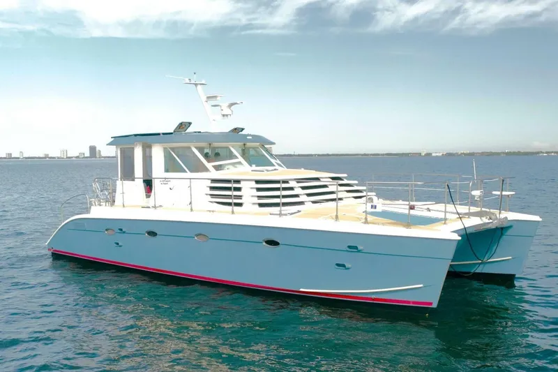 The Image of 2007 Manta 44 Power Cat 'Lah De Dah - Profile - 0