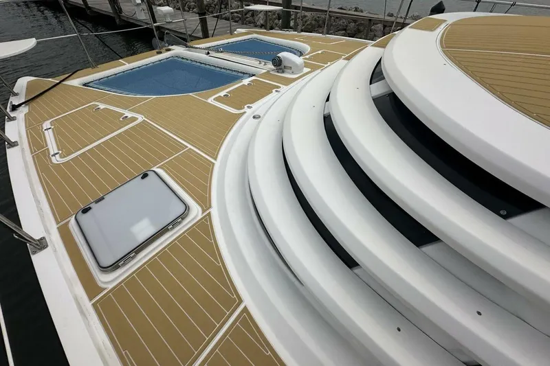 Slide: The Image of 2007 Manta 44 Power Cat 'Lah De Dah' - Foredeck - 32