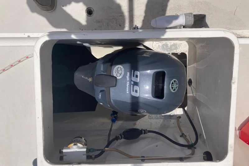 Slide: The Image of Outboard motor in a Seawind 36 1000XL catamaran, 2009 model. - 37