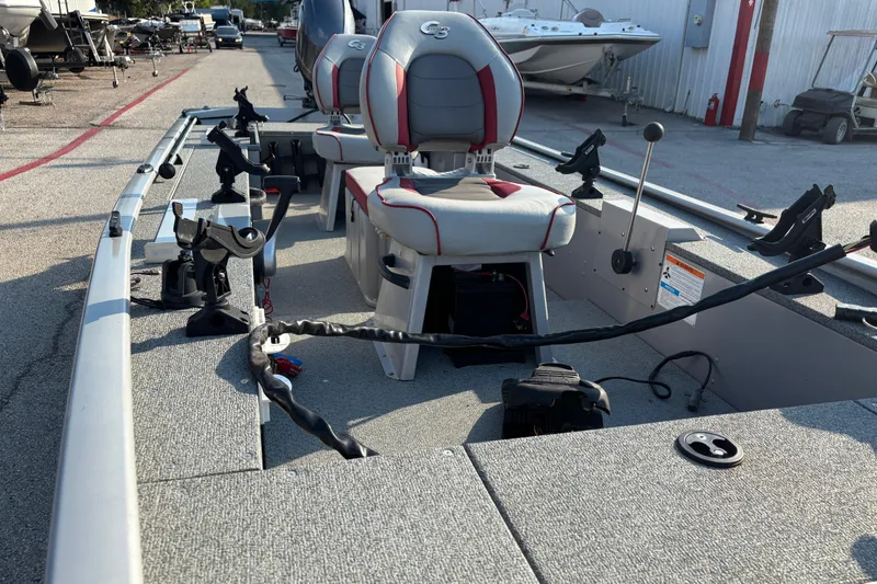 Slide: The Image of 2017 G3 Eagle 170 PFX fishing boat interior with seating and equipment. - 28