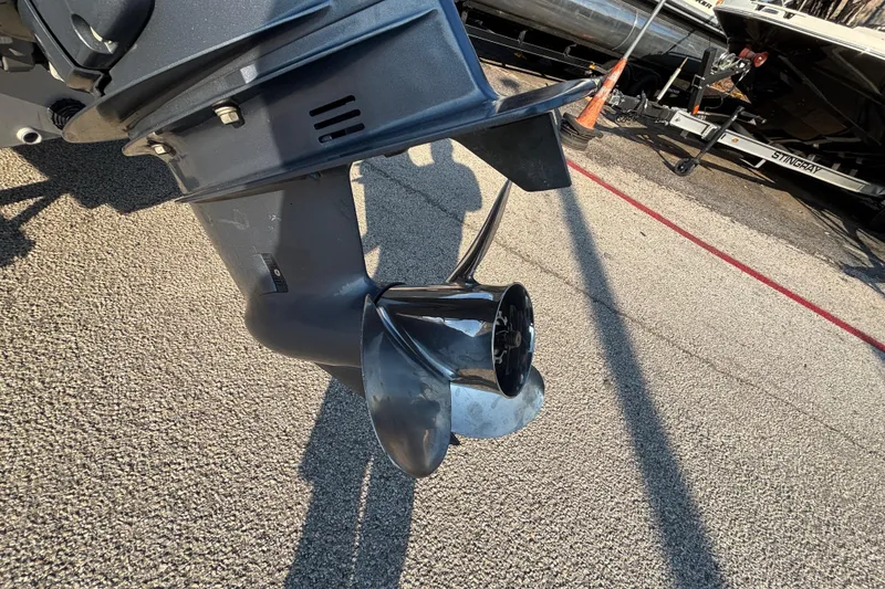 Slide: The Image of 2017 G3 Eagle 170 PFX boat motor and propeller on pavement. - 38