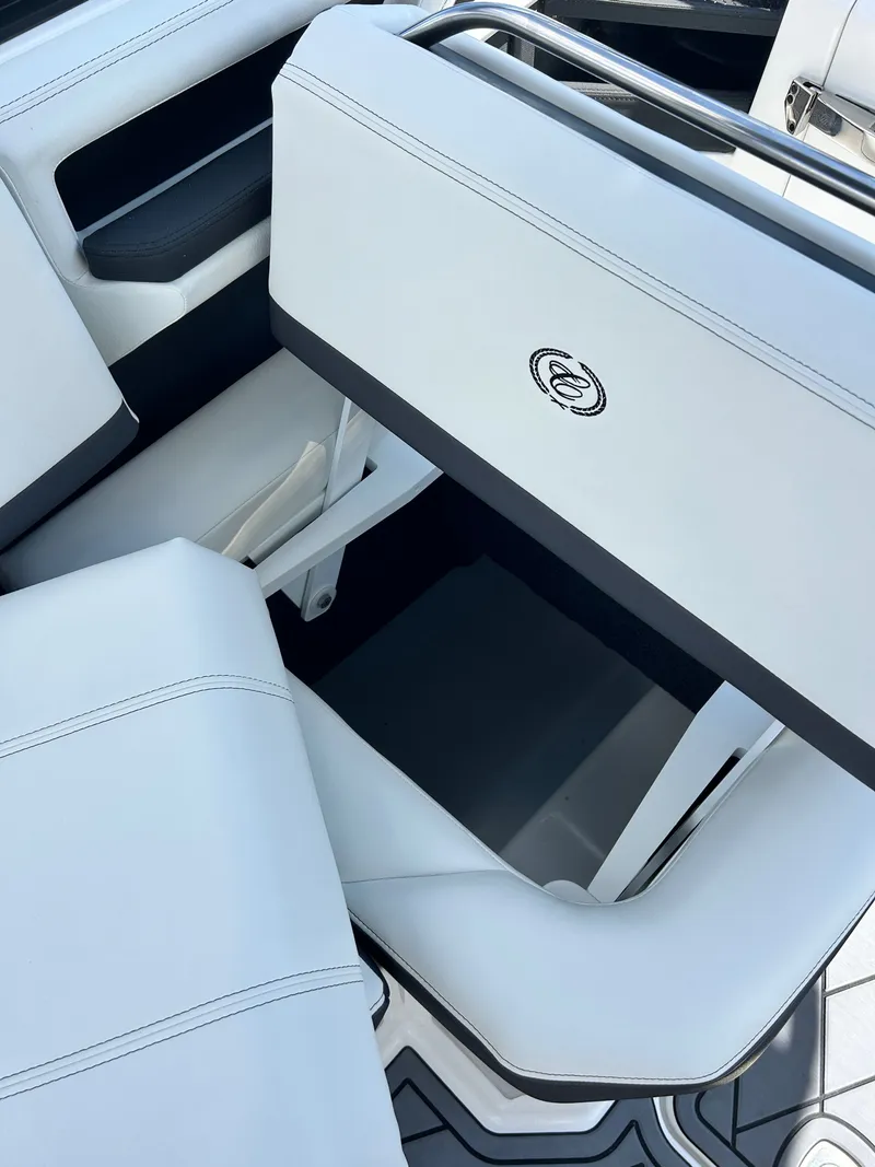 Slide: The Image of Cobalt R6 2026 - 27