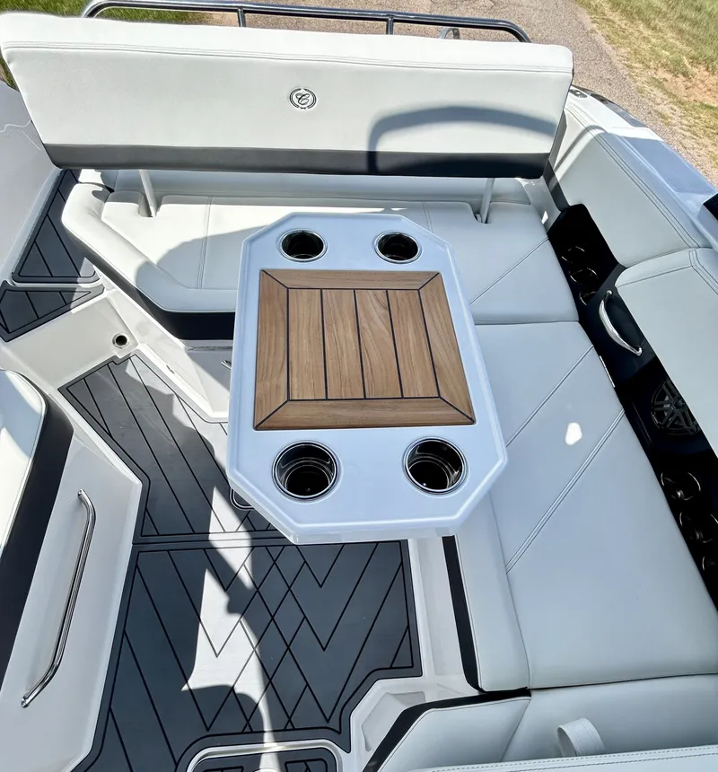 Slide: The Image of Cobalt R6 2026 - 41