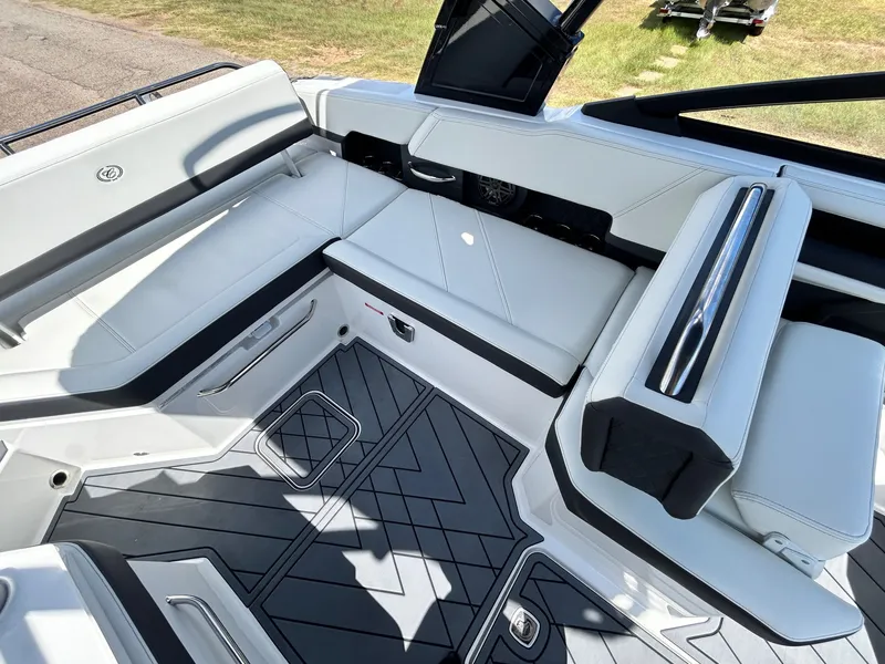 Slide: The Image of Cobalt R6 2026 - 45