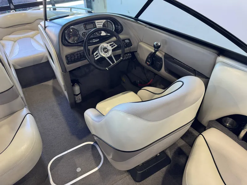 Slide: The Image of Malibu Wakesetter 21 VLX 2006 - 24