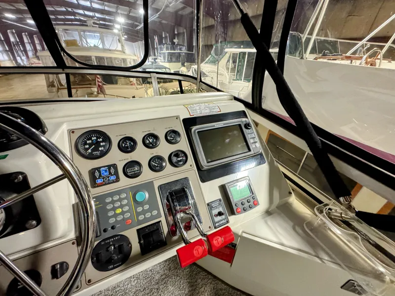 Slide: The Image of Carver 406 Aft Cabin Motor Yacht 1999 - 10