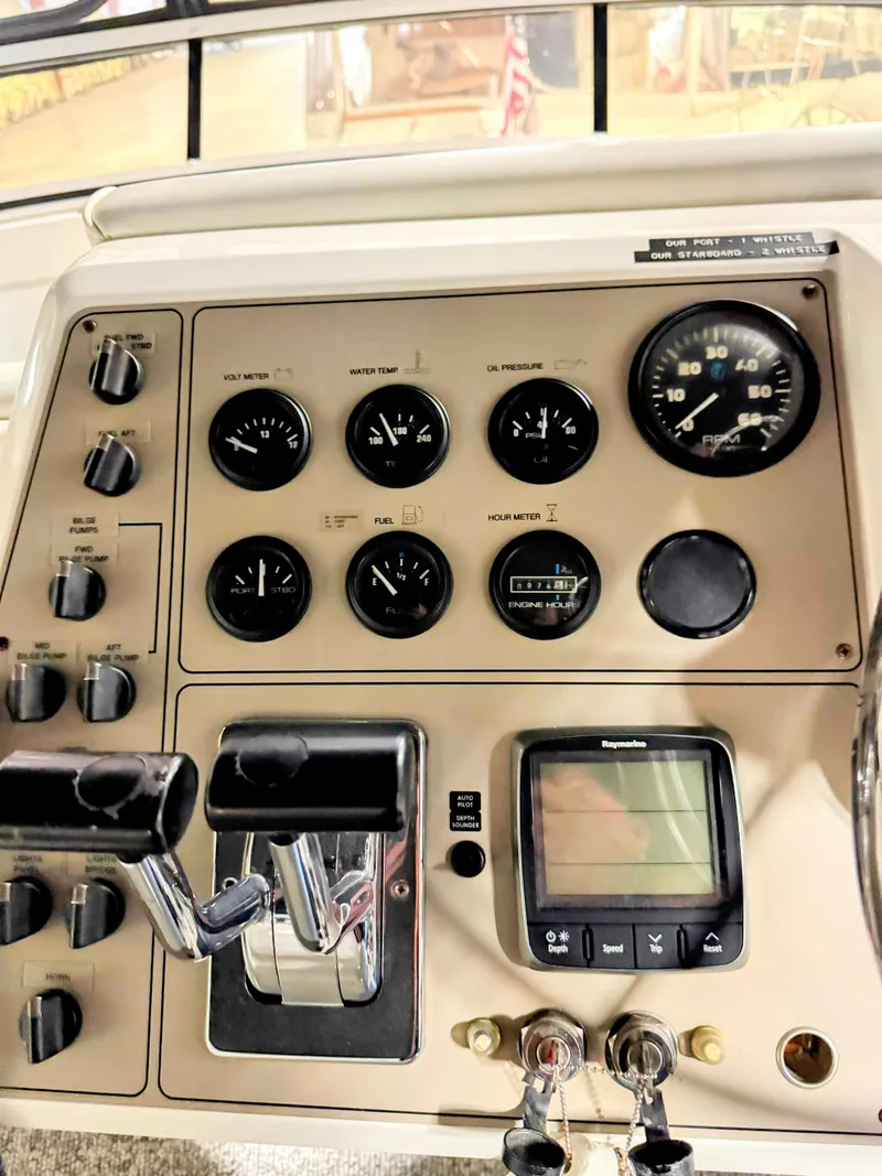 Slide: The Image of Carver 406 Aft Cabin Motor Yacht 1999 - 14