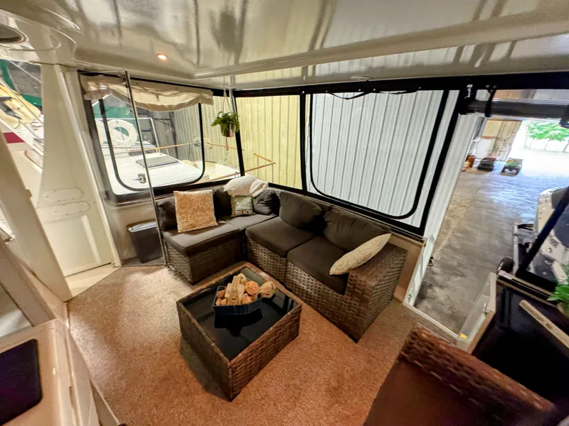 Slide: The Image of Carver 406 Aft Cabin Motor Yacht 1999 - 20