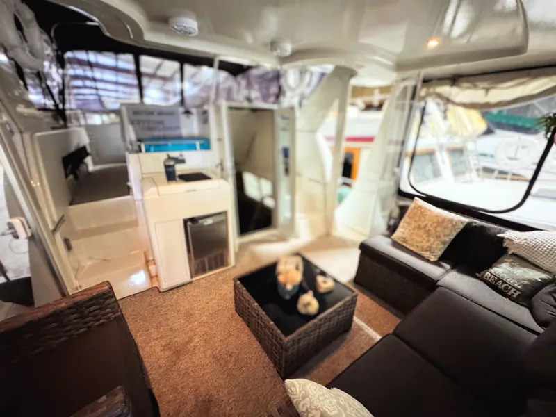 Slide: The Image of Carver 406 Aft Cabin Motor Yacht 1999 - 23