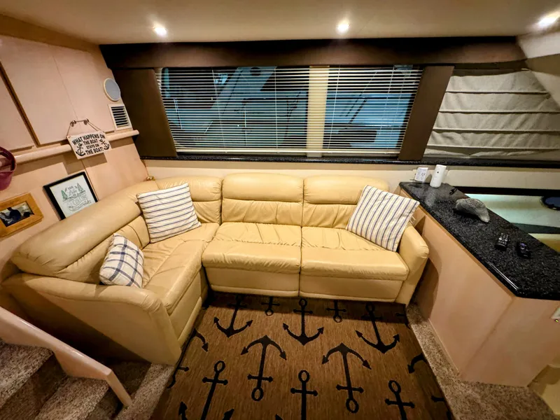 Slide: The Image of Carver 406 Aft Cabin Motor Yacht 1999 - 26