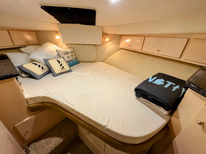 Slide: The Image of Carver 406 Aft Cabin Motor Yacht 1999 - 37