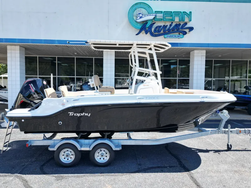 The Image of Bayliner TROPHY CC20 2026 - 1