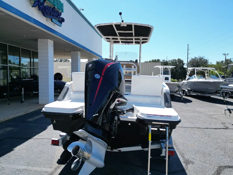 Slide: The Image of Bayliner TROPHY CC20 2026 - 13