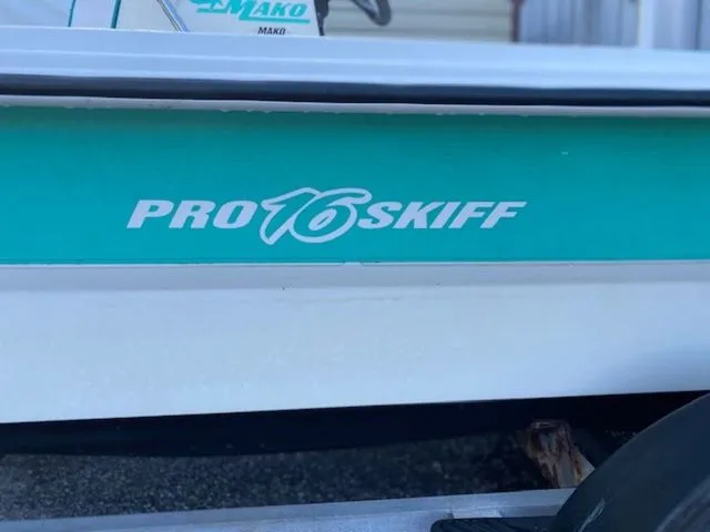 Slide: The Image of Mako Pro Skiff 16 CC 2017 - 9