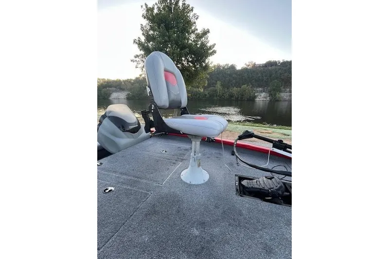 Slide: The Image of Lowrance Elite 9Ti fishfinder on 2016 Tracker Pro Team 175 TXW boat dashboard. - 13