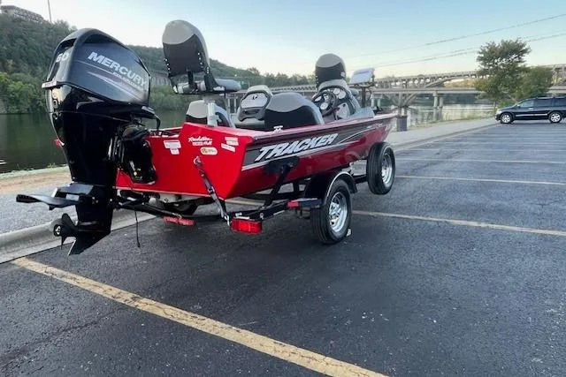 Slide: The Image of 2016 Tracker Pro Team 175 TXW boat seat on a pedestal mount. - 18