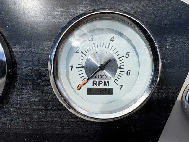 Slide: The Image of Harris Cruiser 220 2016 - 12