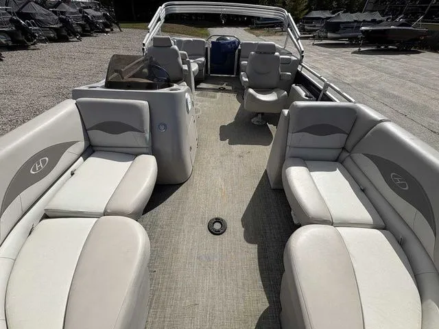 Slide: The Image of Harris Cruiser 220 2016 - 6