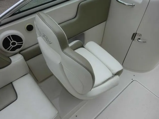 Slide: The Image of Sea Ray 260 Sundeck 2007 - 10