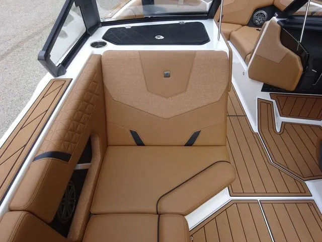 Slide: The Image of Nautique Super Air Nautique GS22 2025 - 14