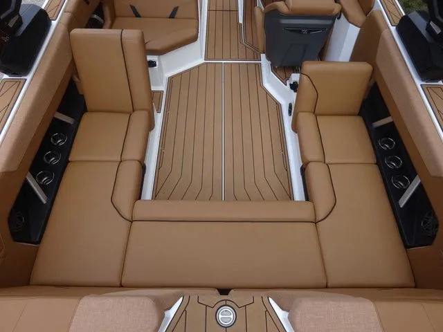 Slide: The Image of Nautique Super Air Nautique GS22 2025 - 7