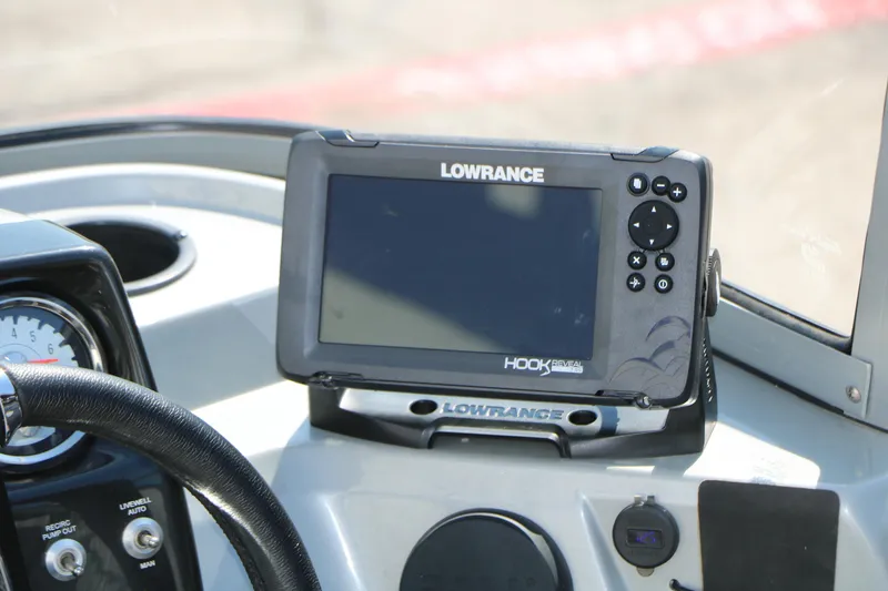 Slide: The Image of Lowrance fish finder on 2019 Tracker Pro Guide V-16 WT boat dashboard. - 25