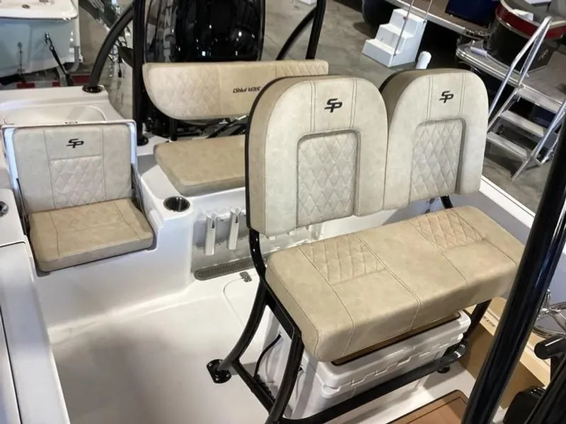 Slide: The Image of Sea Pro 21 Center Console 2024 - 4