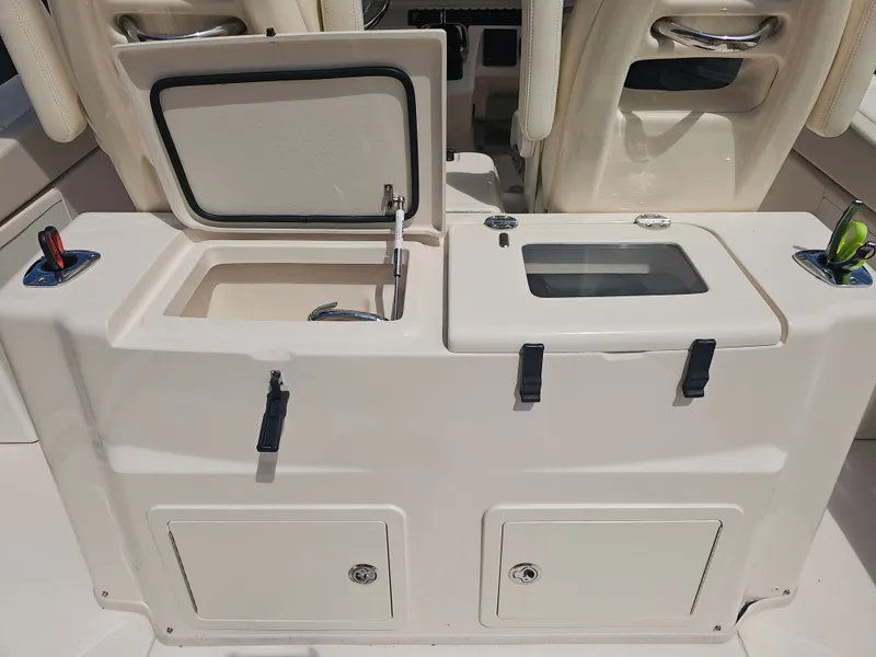 Slide: The Image of Grady-White Canyon 306 2015 - 4