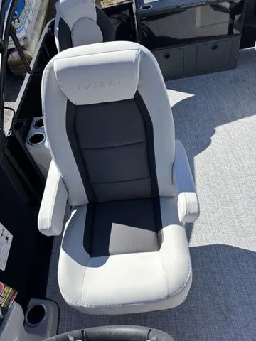 Slide: The Image of Harris Cruiser 210 FC 2026 - 14