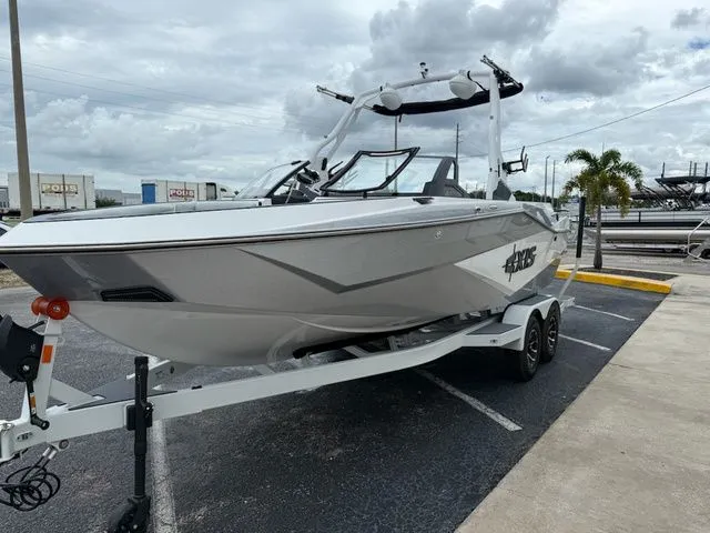 Slide: The Image of Axis Wake Research T Series T220 2026 - 6