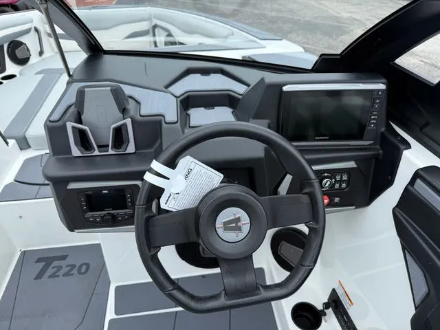 Slide: The Image of Axis Wake Research T Series T220 2026 - 9