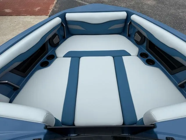 Slide: The Image of Axis Wake Research T Series T220 2026 - 13