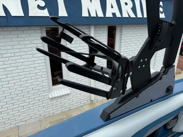 Slide: The Image of Axis Wake Research T Series T220 2026 - 15