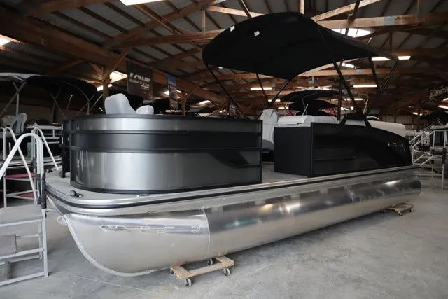 The Image of Lowe SF 212 WT Triple Tube Pkg 2026 - 1