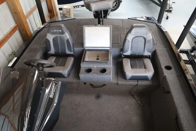 Slide: The Image of Lowe Stinger 188 2024 - 7